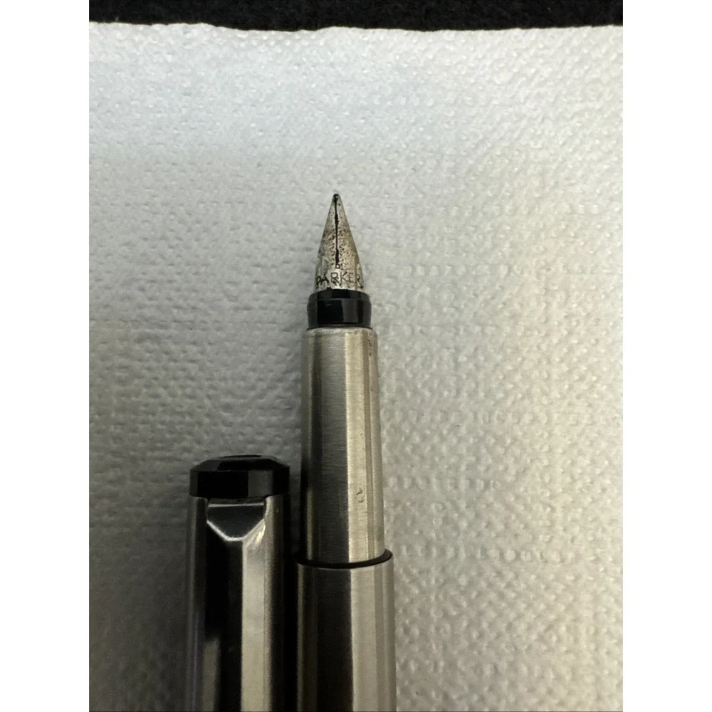 Parker Vector Stainless Steel Medium Nib Fountain pen Made In UK N III